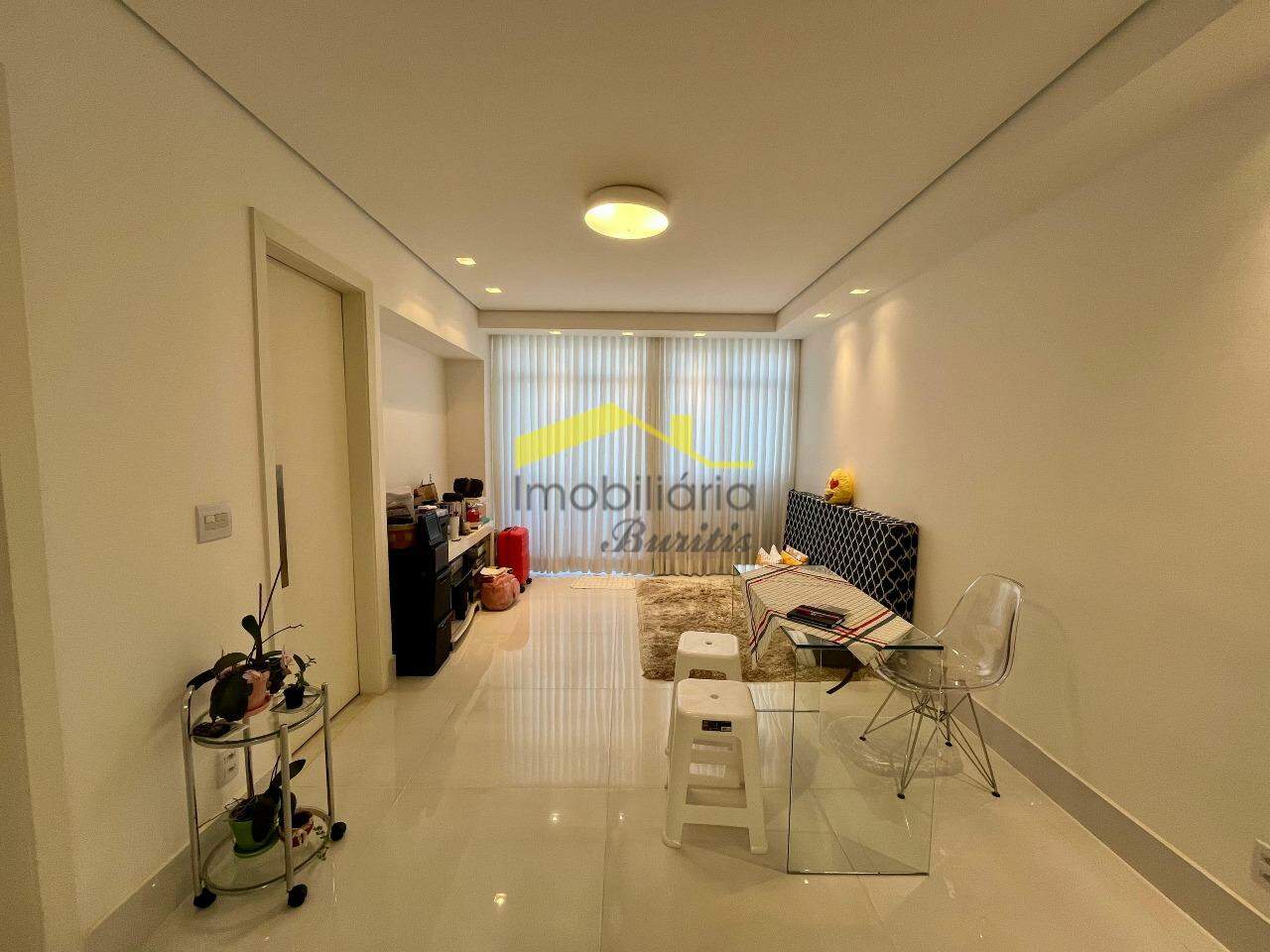 Apartamento à venda no Buritis: 