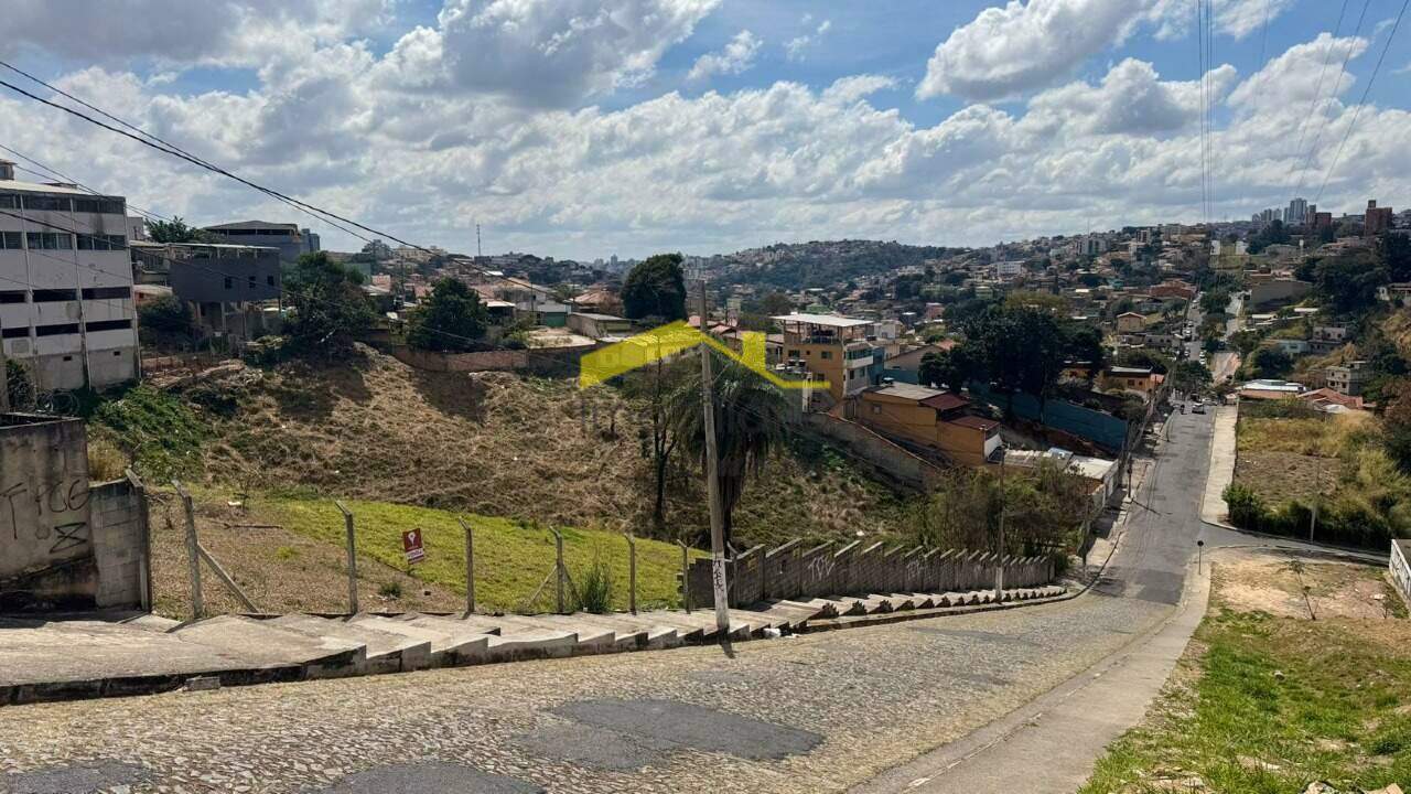 Lote à venda no Palmeiras: 