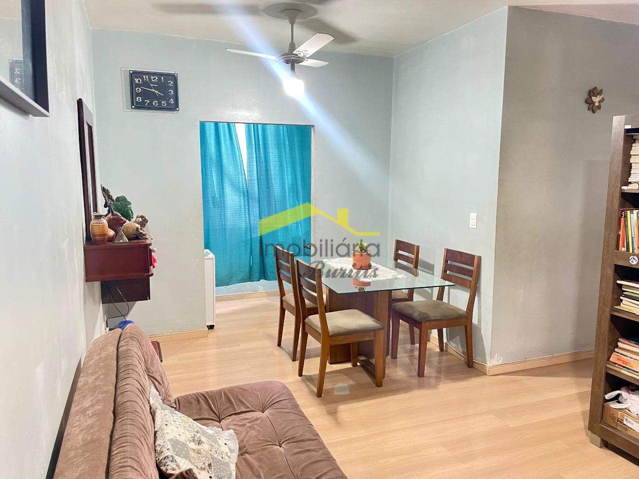 Apartamento à venda no Cinqüentenário: 