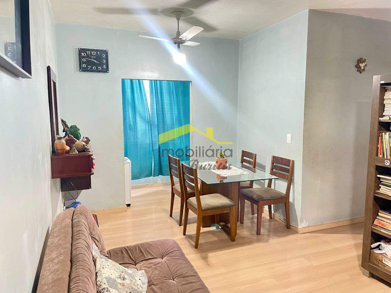 Apartamento à venda no Cinqüentenário: 