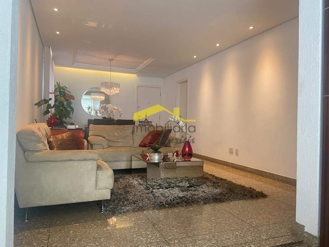 Apartamento com área privativa à venda no Buritis: 