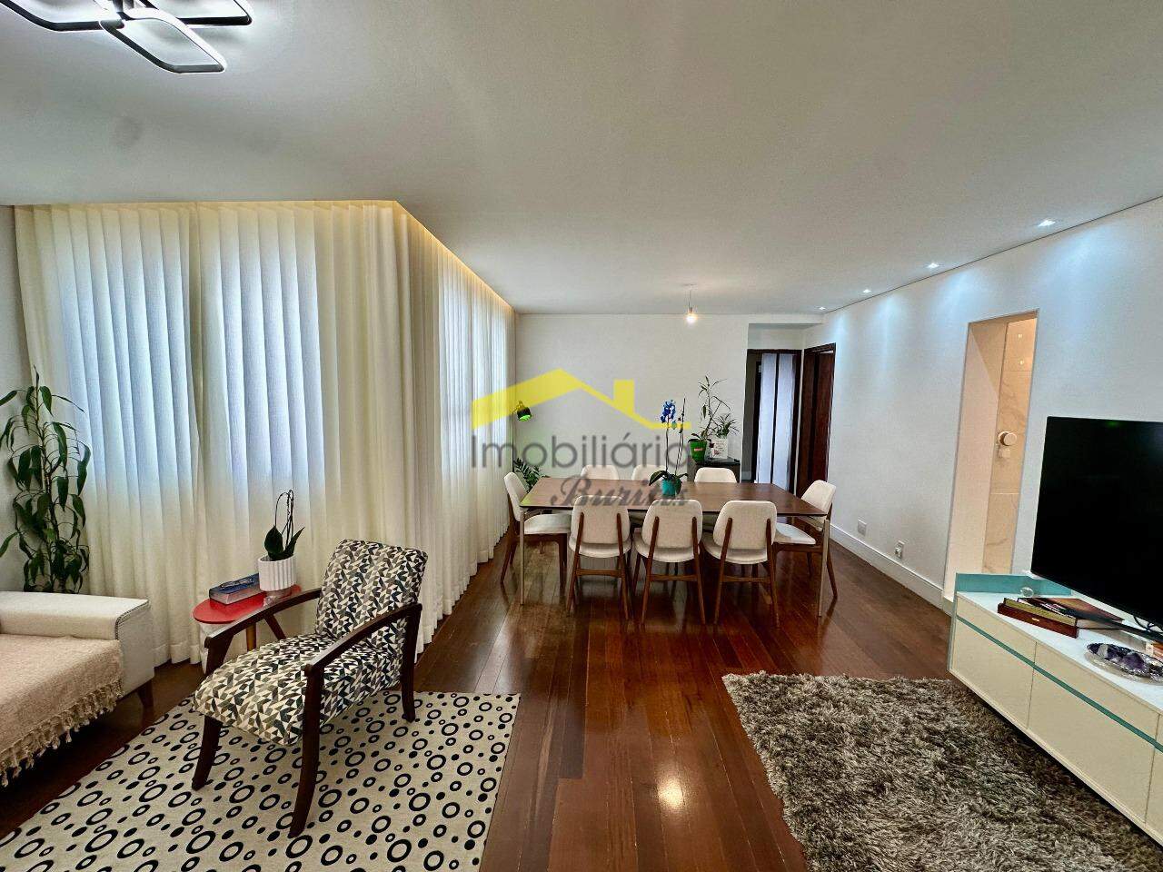 Apartamento à venda no Vila Paris: 