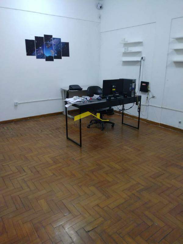 Sala à venda no Centro: 