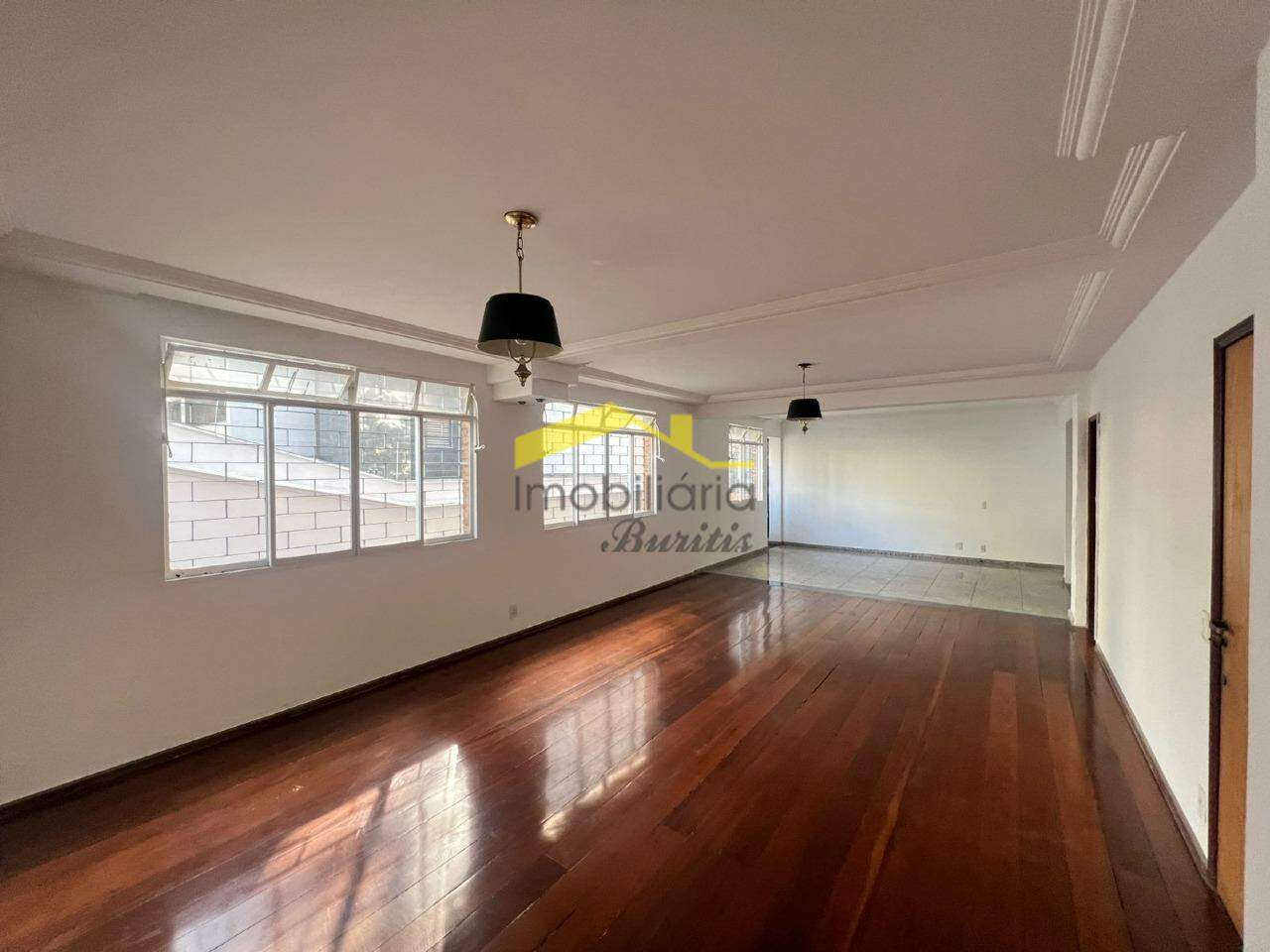 Apartamento com área privativa à venda no Santa Lúcia: 