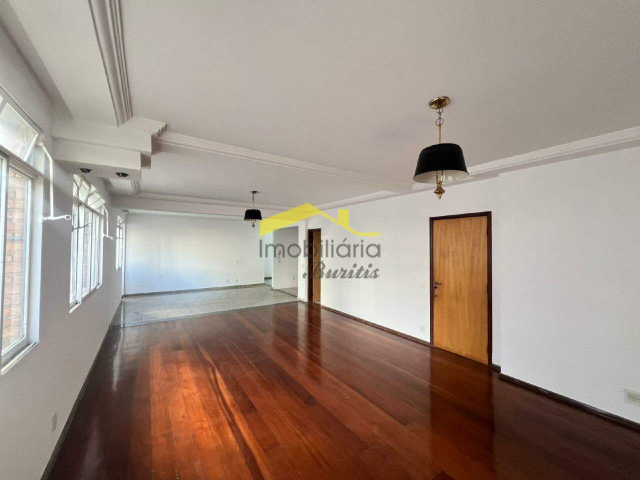 Apartamento com área privativa à venda no Santa Lúcia: 