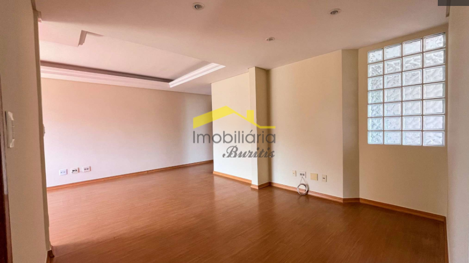 Apartamento à venda no Buritis: 