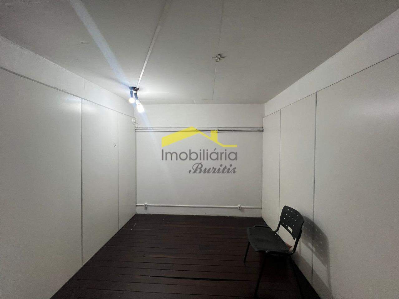 Loja para aluguel no Estoril: 