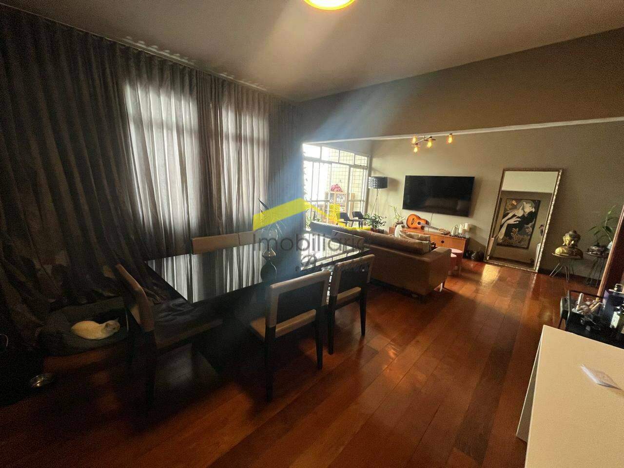 Apartamento à venda no Buritis: 