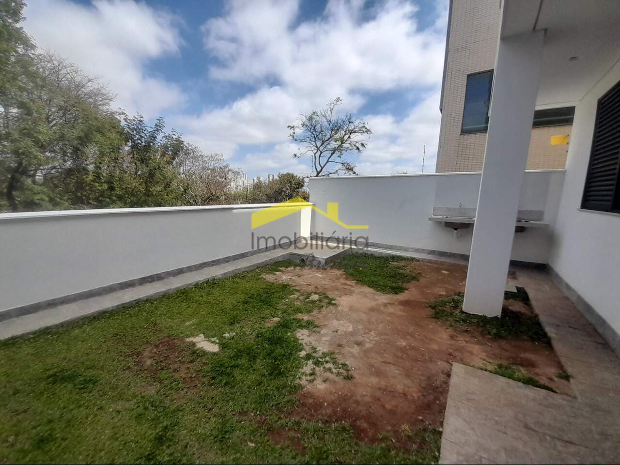 Casa à venda no Estoril: 