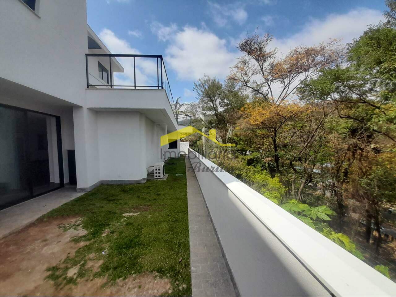 Casa à venda no Estoril: 