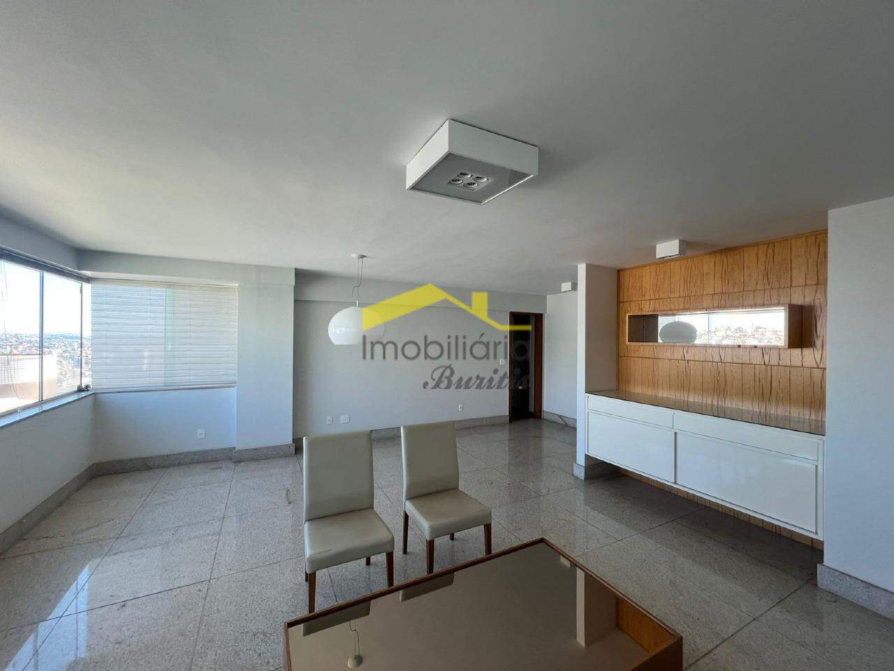 Apartamento à venda no Buritis: 