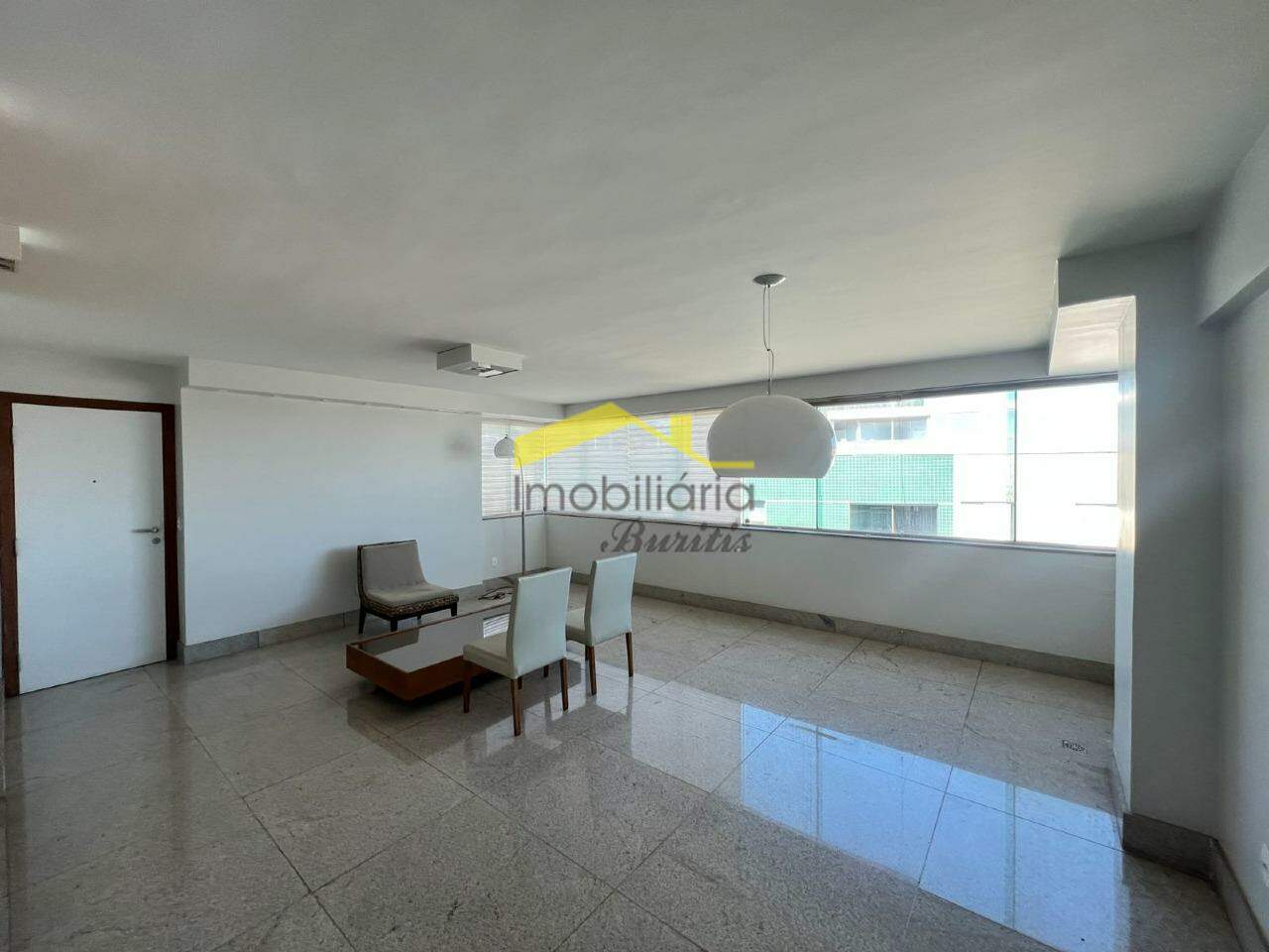 Apartamento à venda no Buritis: 