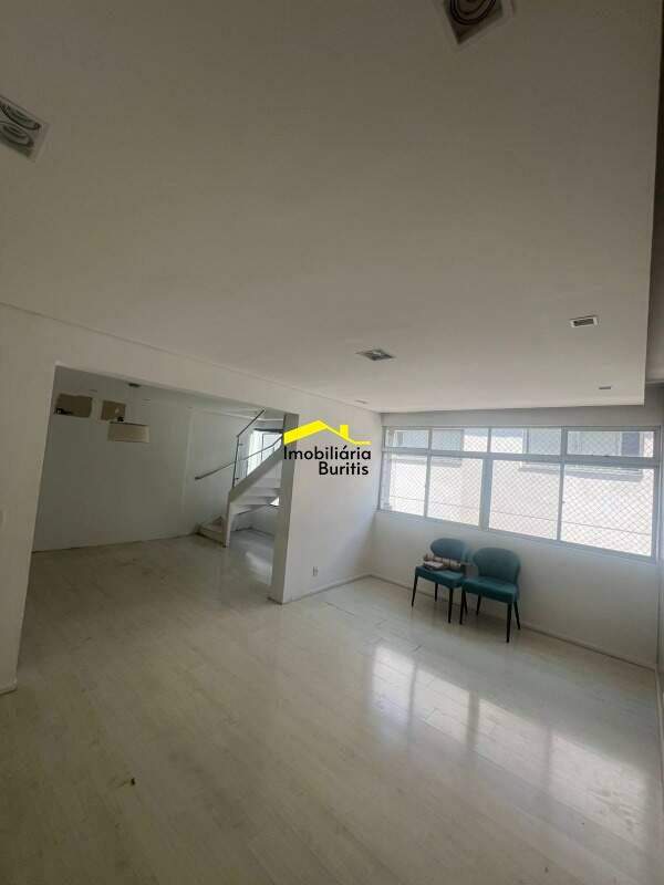 Cobertura à venda no Buritis: 