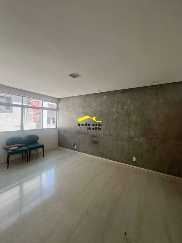 Cobertura à venda no Buritis: 