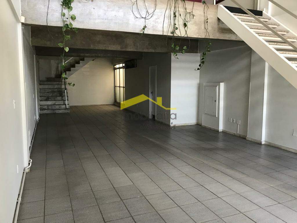 Loja para aluguel no Estoril: 