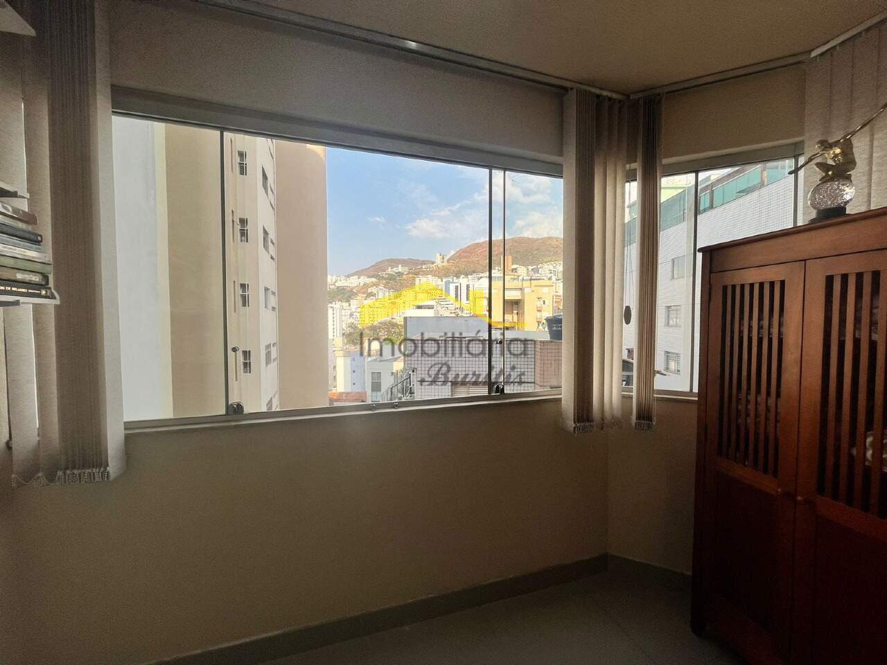 Apartamento à venda no Buritis: 