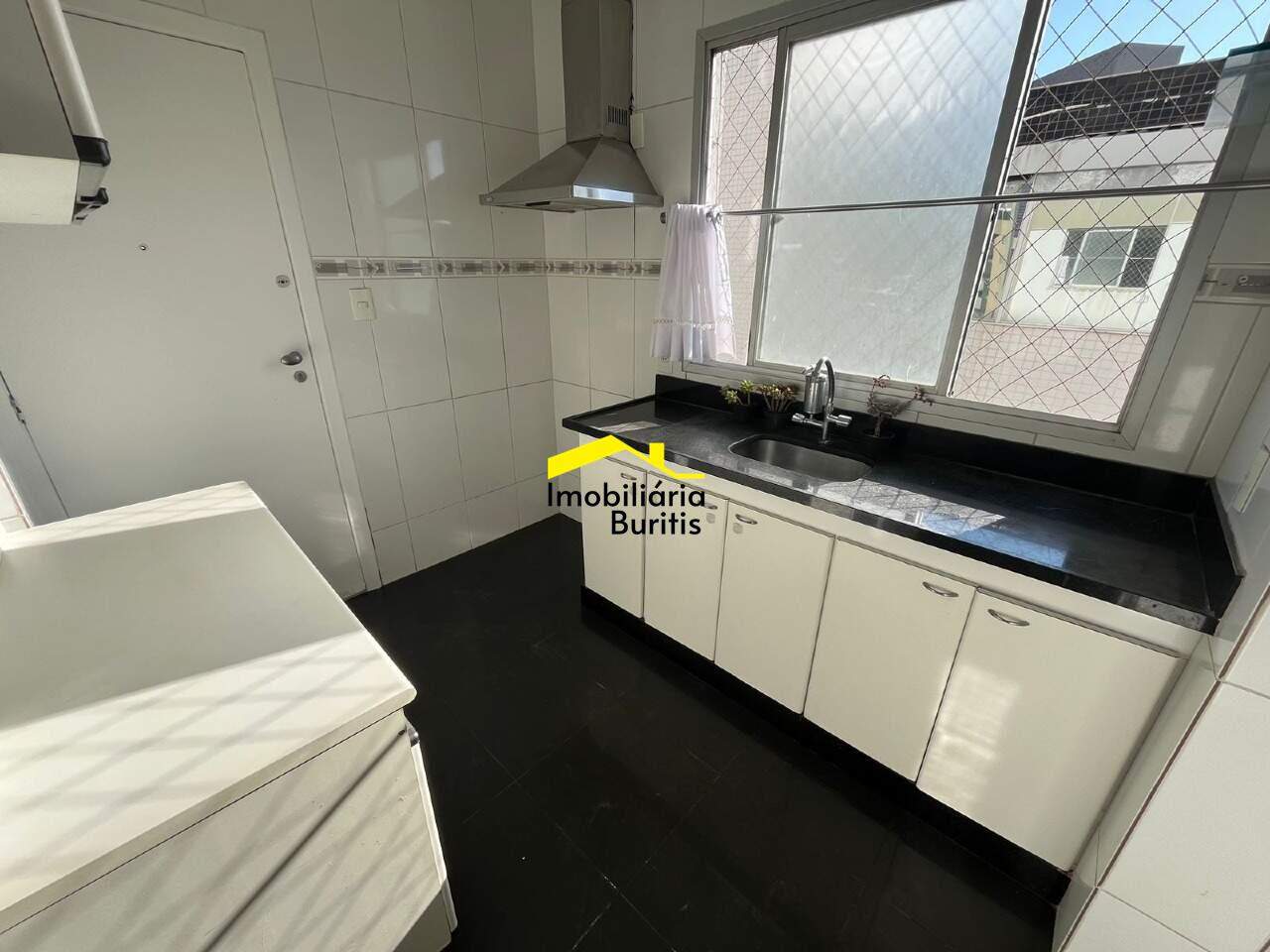 Apartamento à venda no Buritis: 