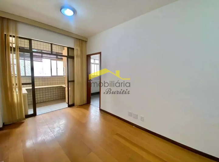 Apartamento à venda no Buritis: 