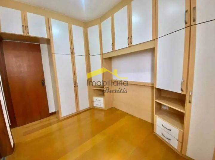 Apartamento à venda no Buritis: 