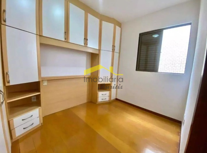 Apartamento à venda no Buritis: 
