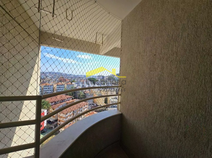 Cobertura à venda no Estoril: 