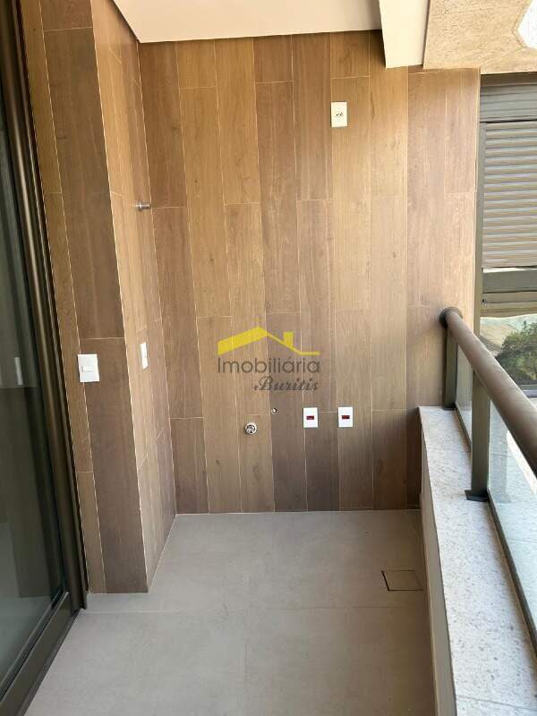 Apartamento à venda no VALE DO SERENO: 