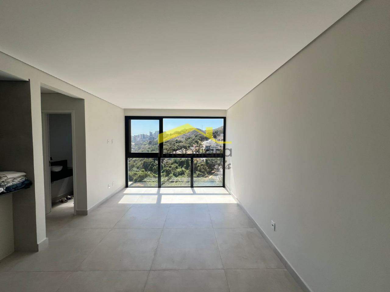 Cobertura à venda no Buritis: 