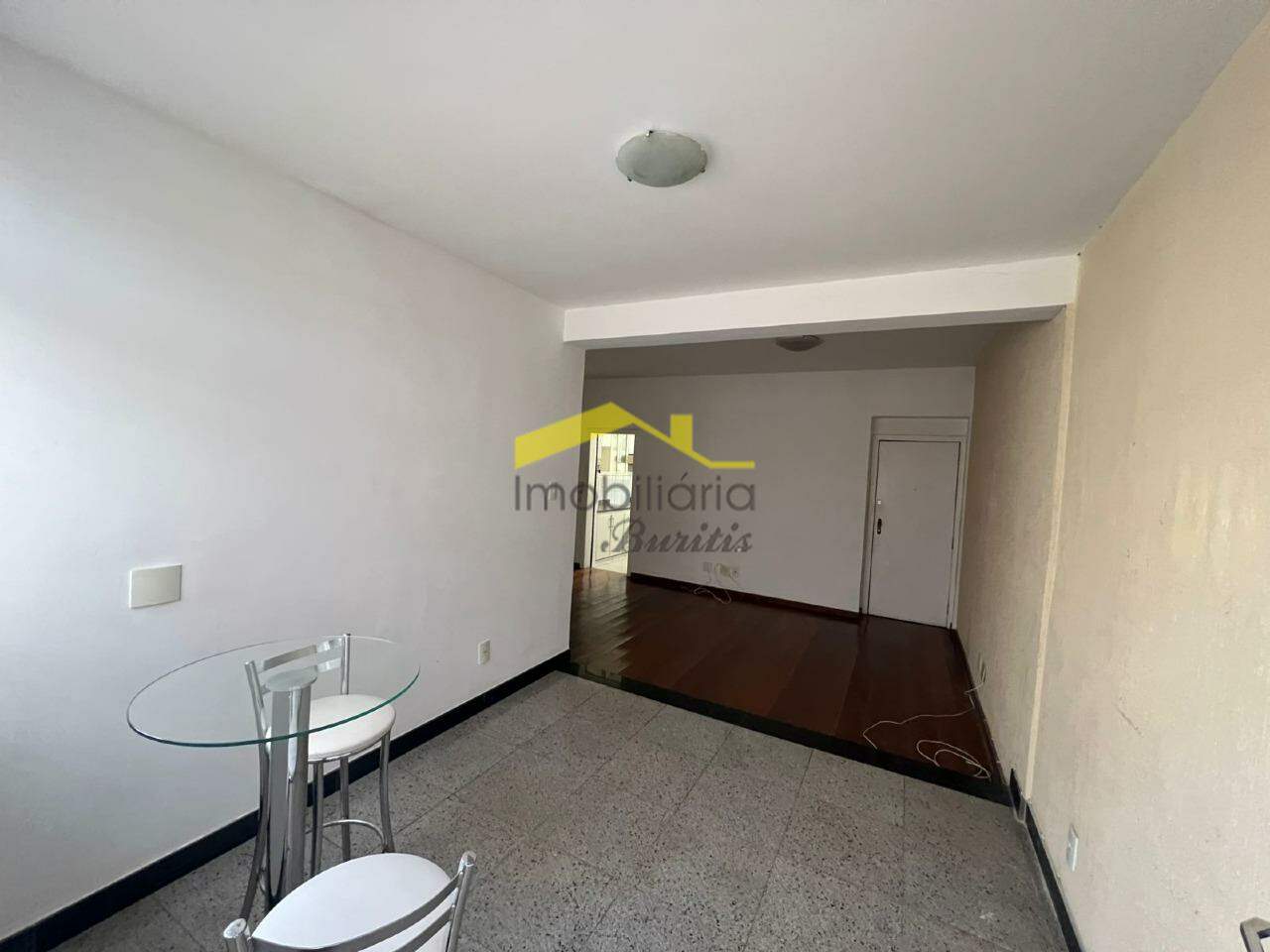 Apartamento com área privativa à venda no Buritis: 