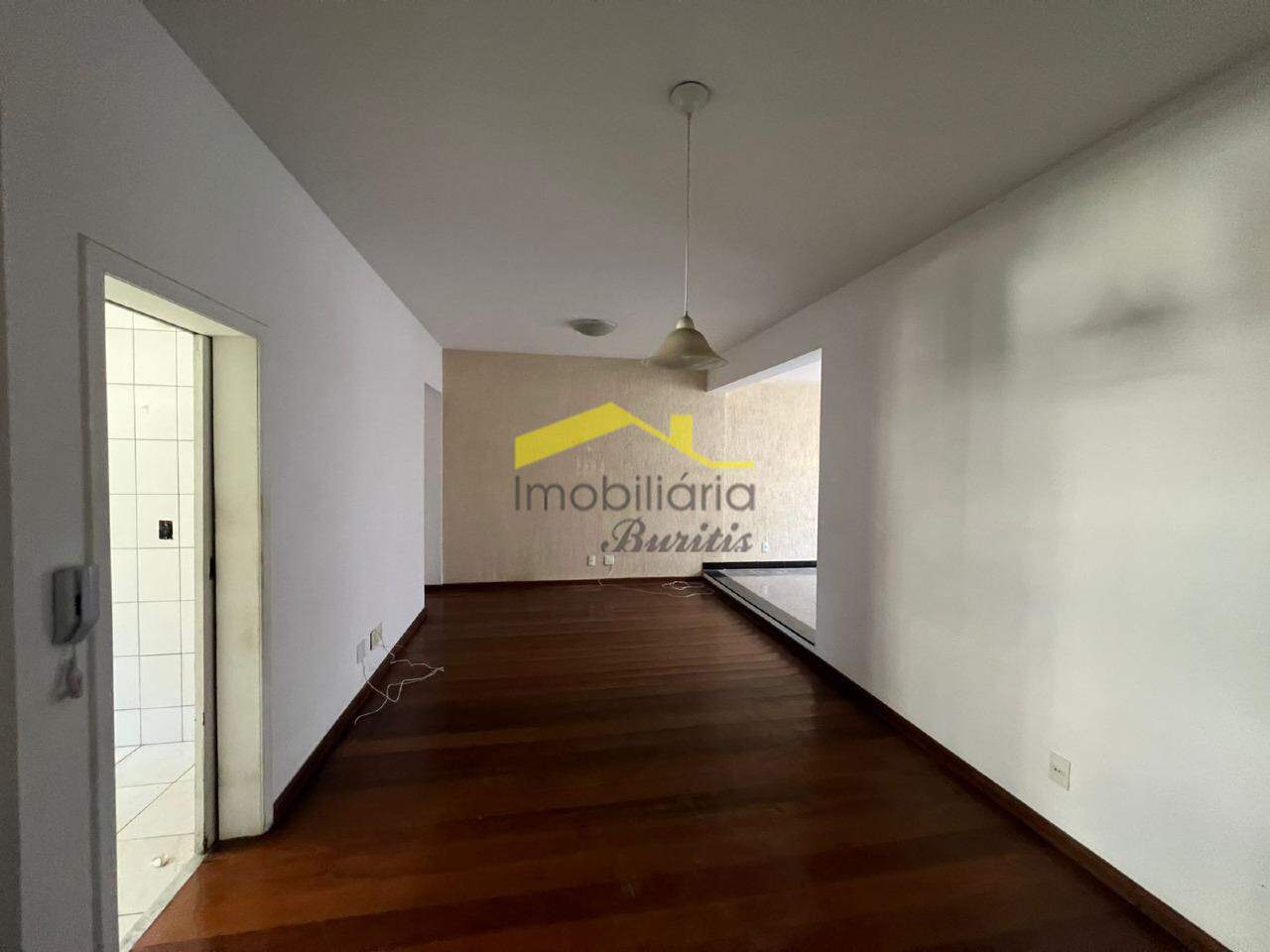 Apartamento com área privativa à venda no Buritis: 