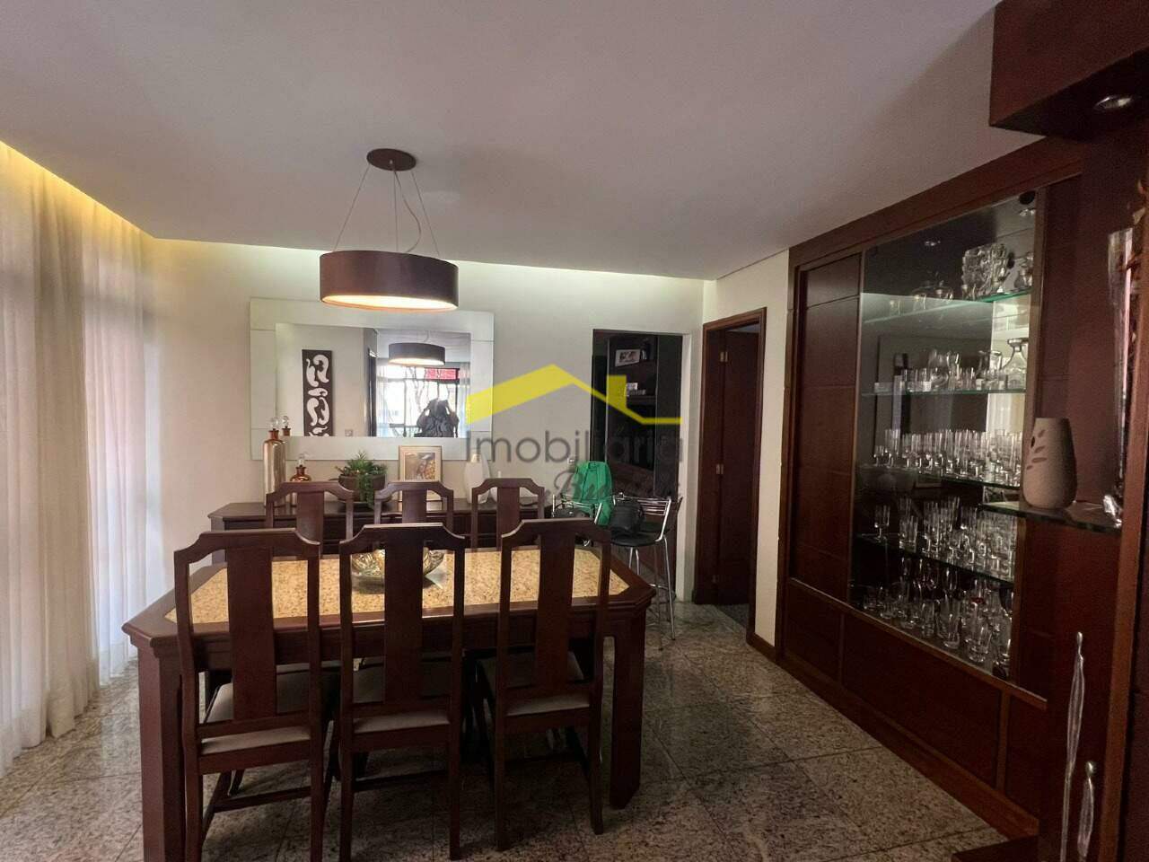 Apartamento com área privativa à venda no Buritis: 