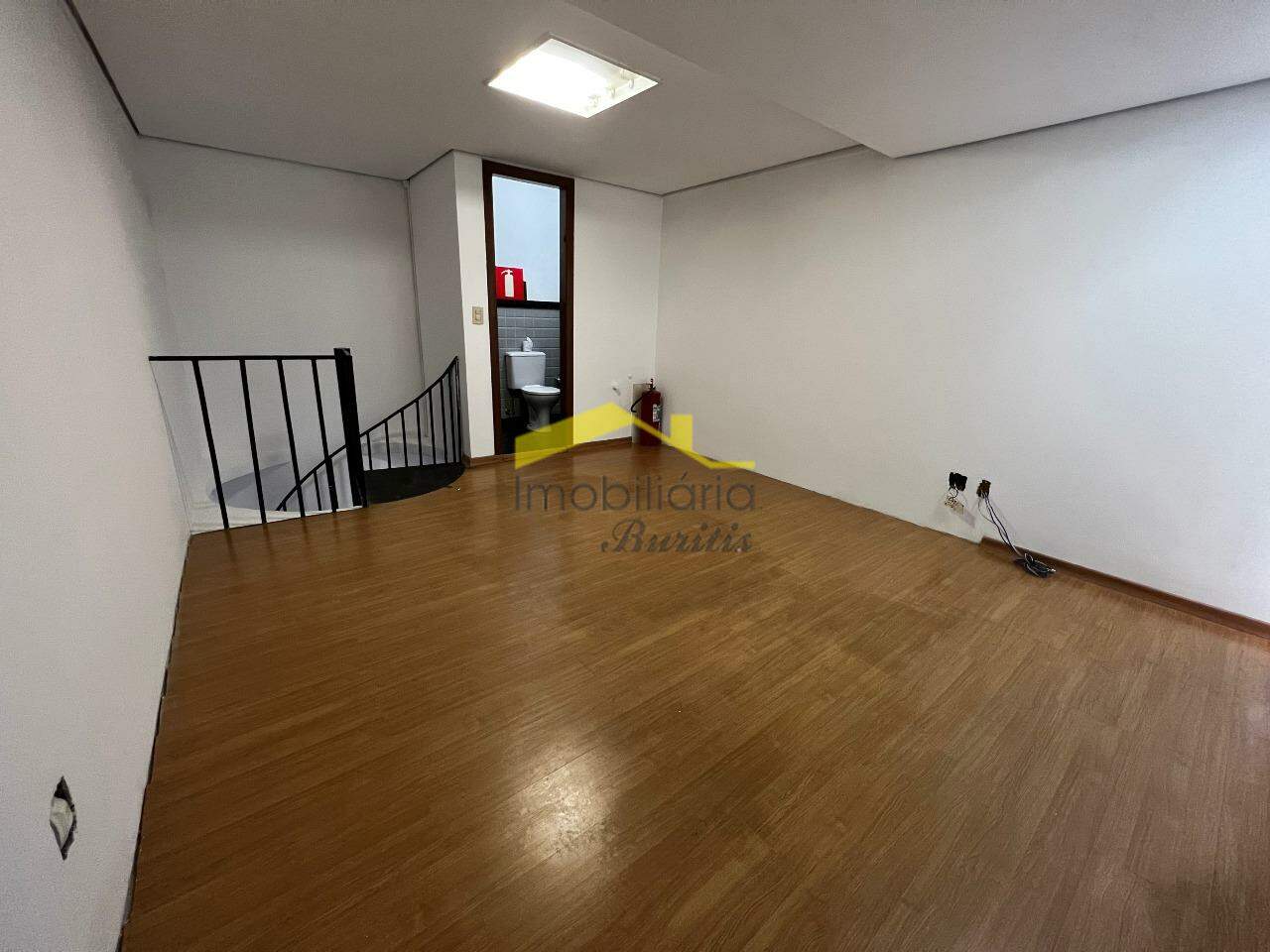 Loja para aluguel no Vila da Serra: 