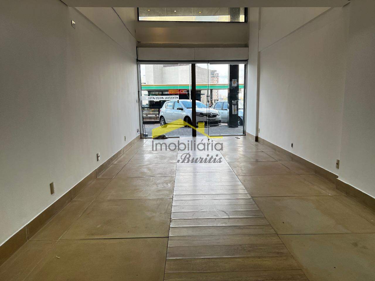 Loja para aluguel no Vila da Serra: 