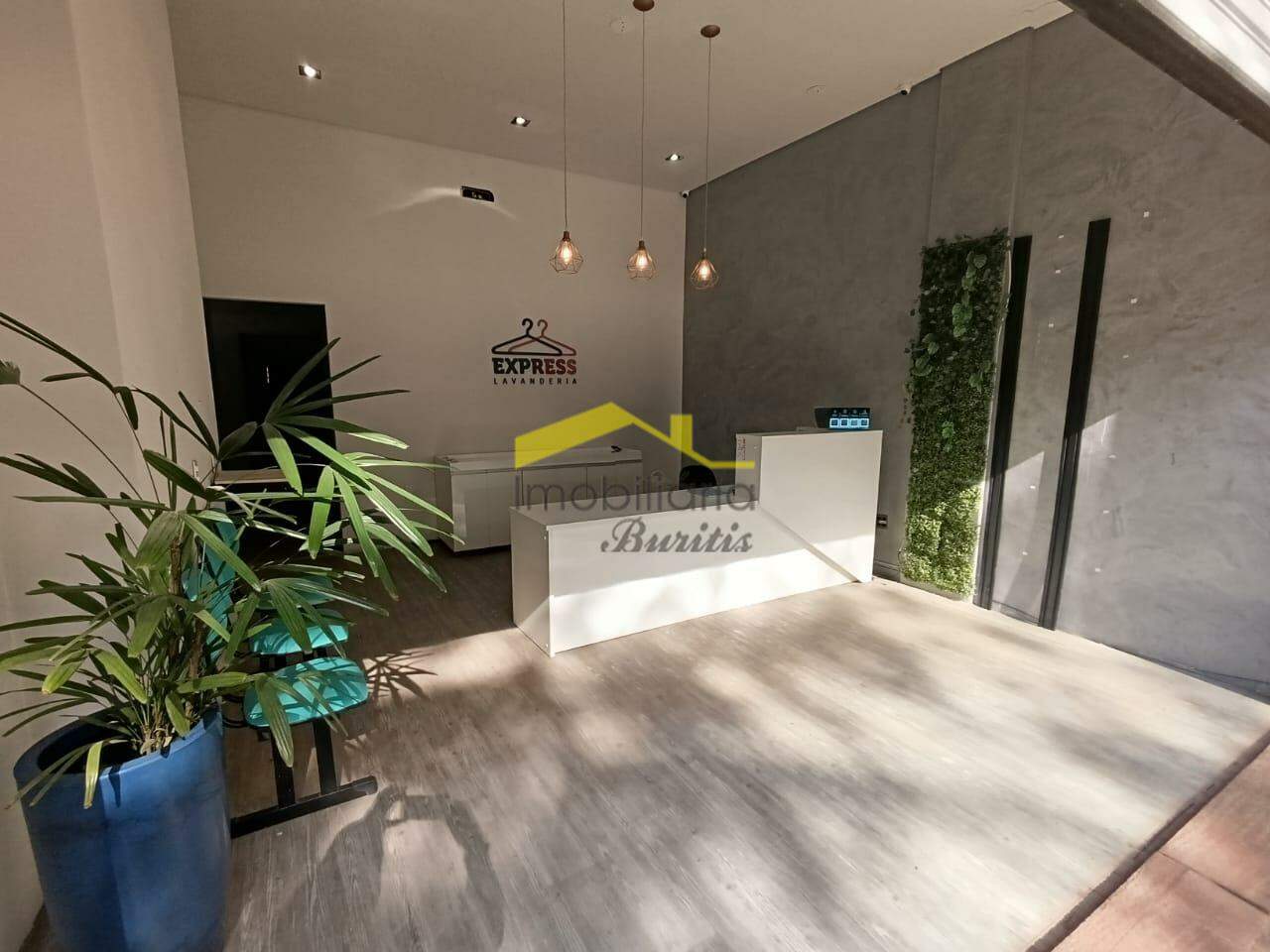 Loja à venda no Buritis: 