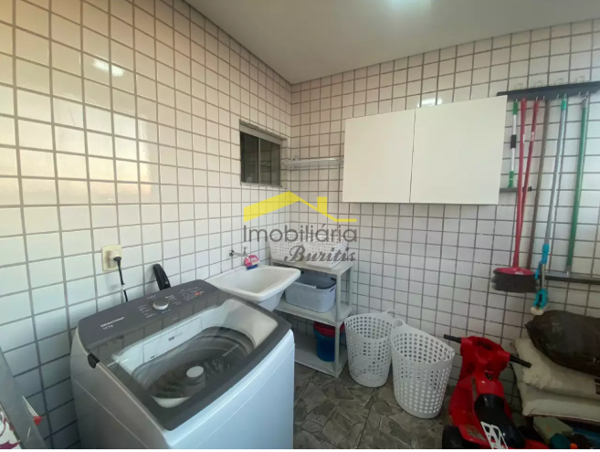 Cobertura à venda no Cinqüentenário: 