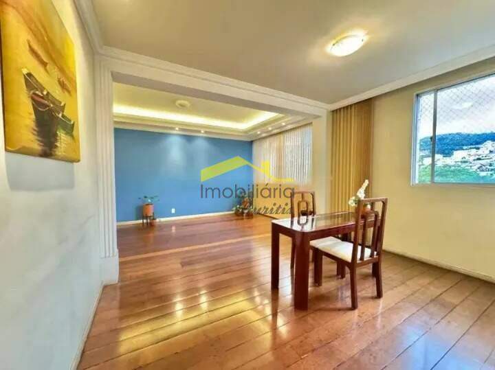 Apartamento à venda no Santa Lúcia: 