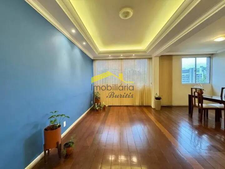 Apartamento à venda no Santa Lúcia: 