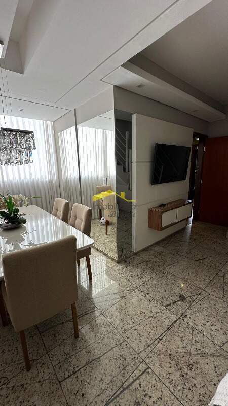 Cobertura à venda no Cinqüentenário: 