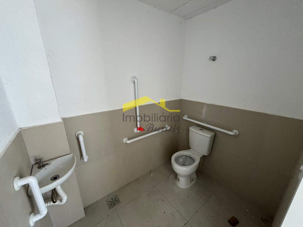 Loja à venda no Estoril: 