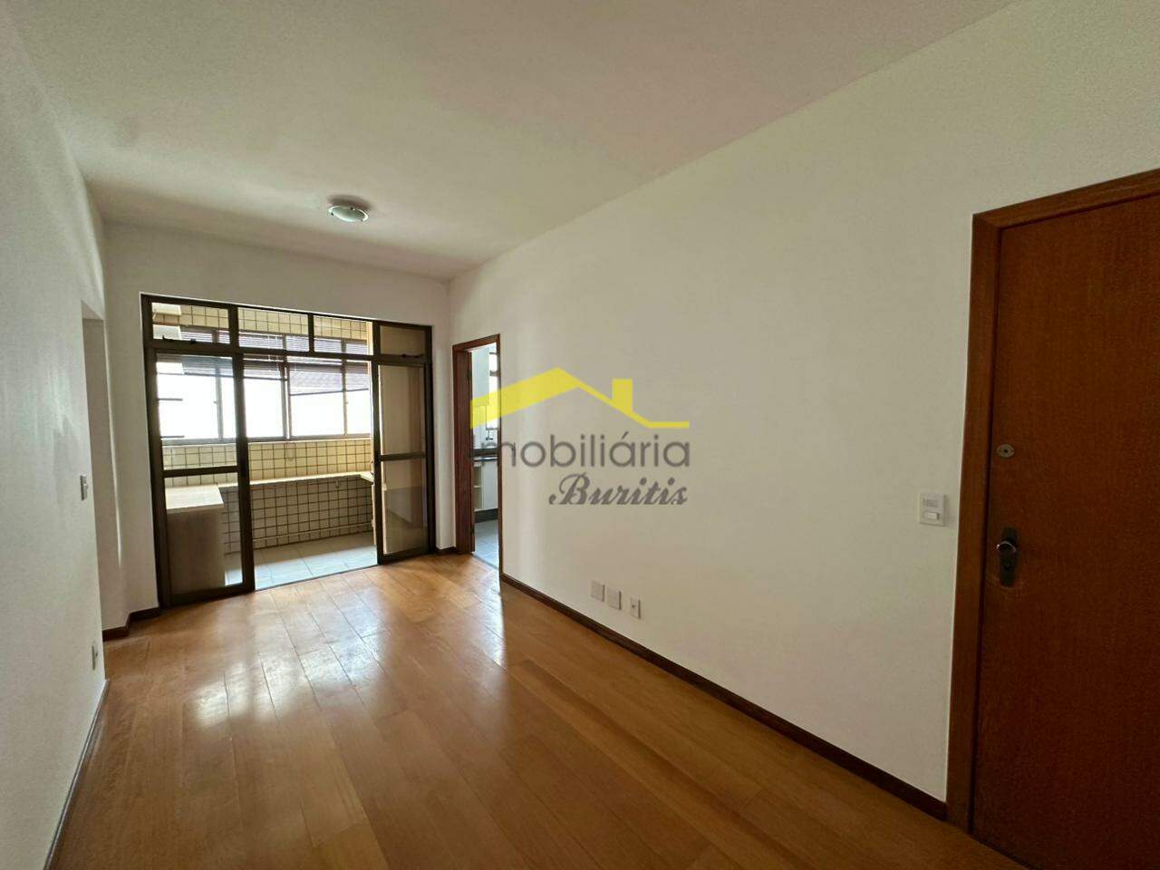 Apartamento para aluguel no Buritis: 