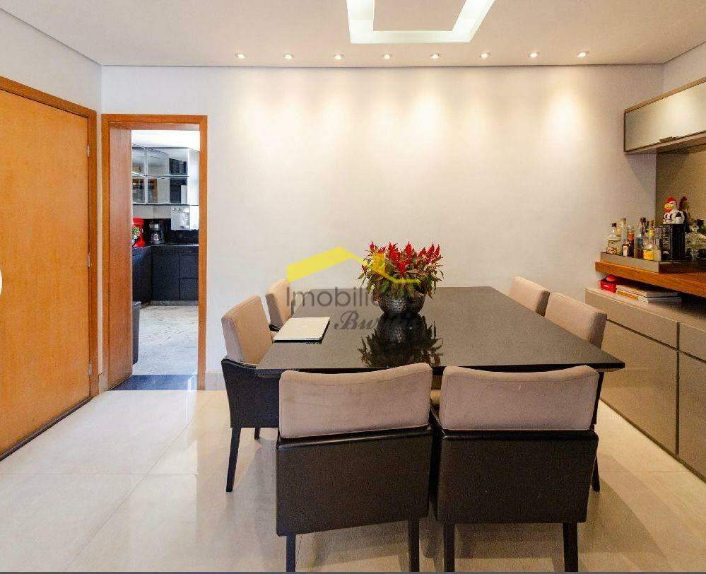 Área privativa para aluguel no Buritis: 