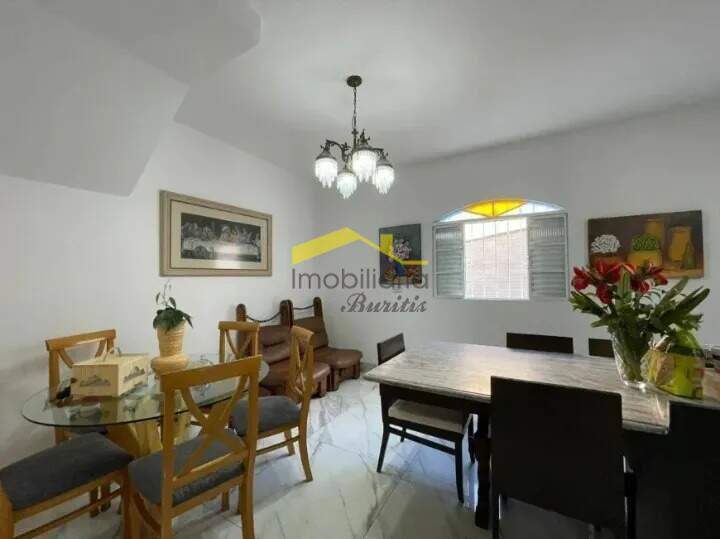 Casa à venda no Santa Lúcia: 