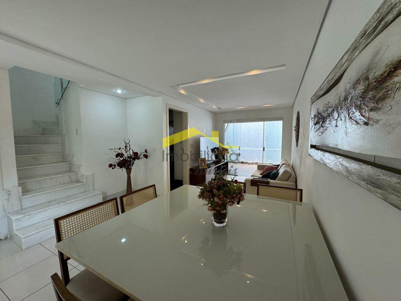 Casa em Condomínio à venda no Buritis: 