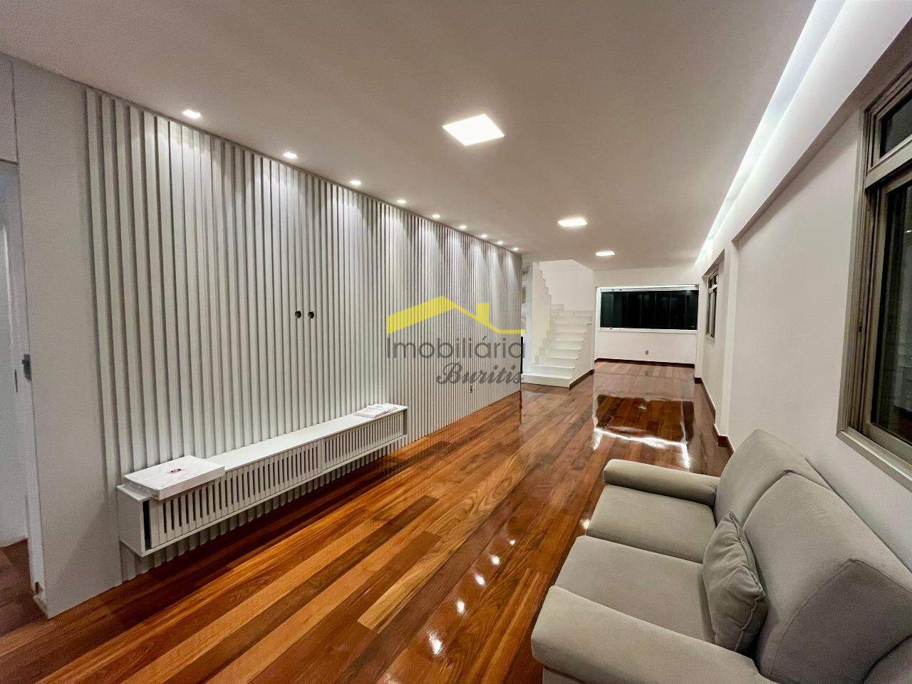 Cobertura à venda no Buritis: 