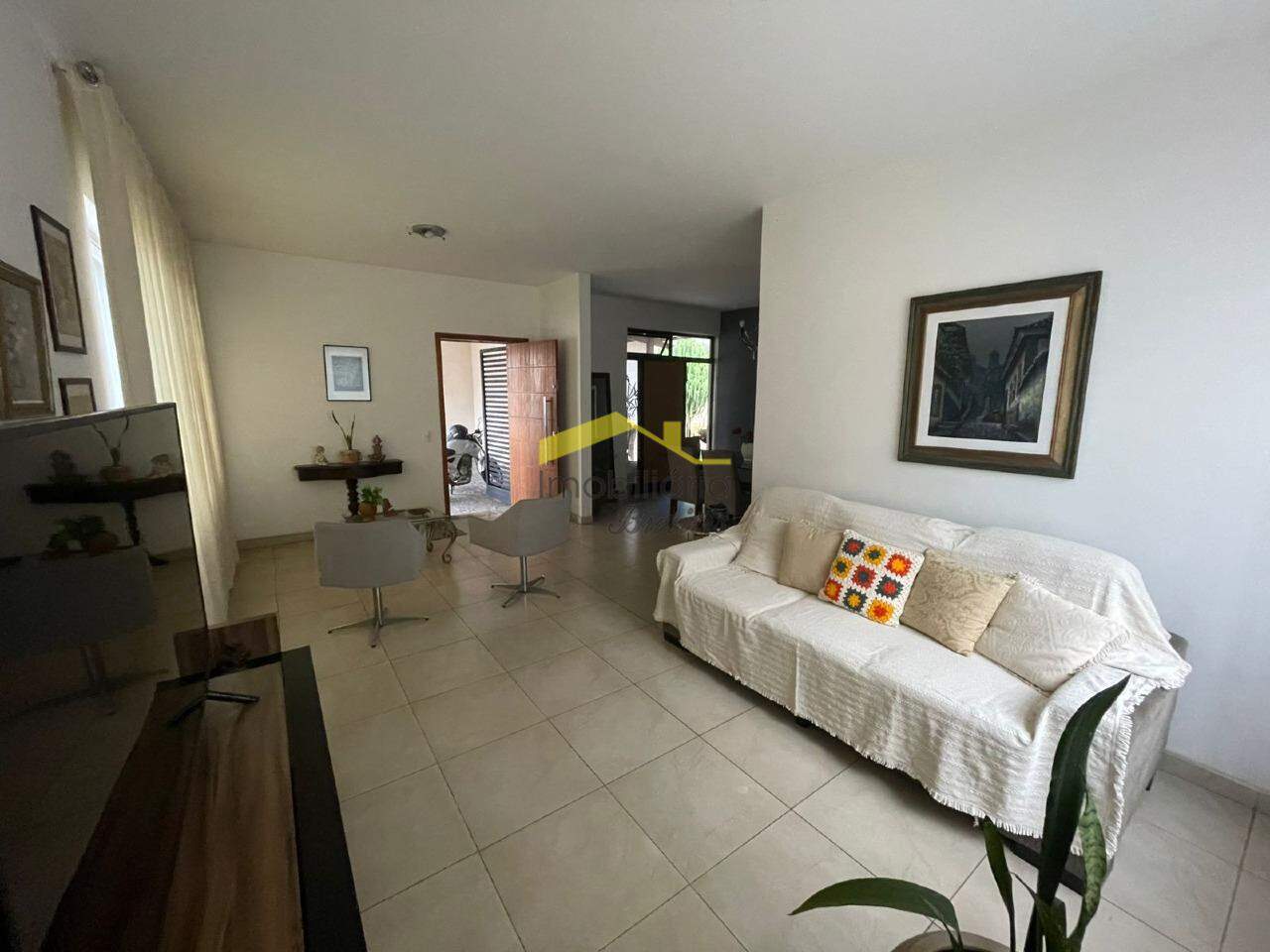 Casa à venda no Betânia: 