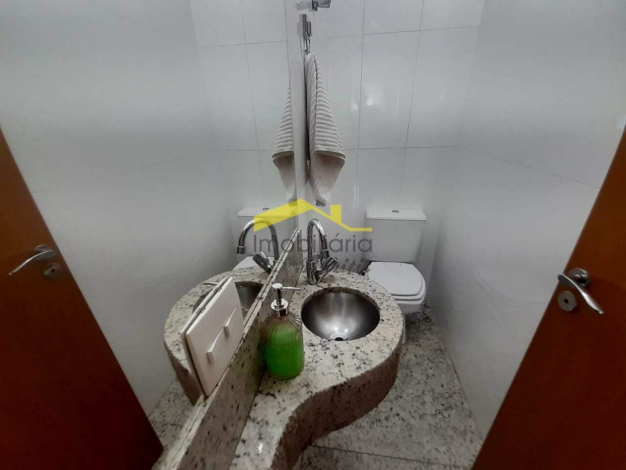 Cobertura à venda no Buritis: 