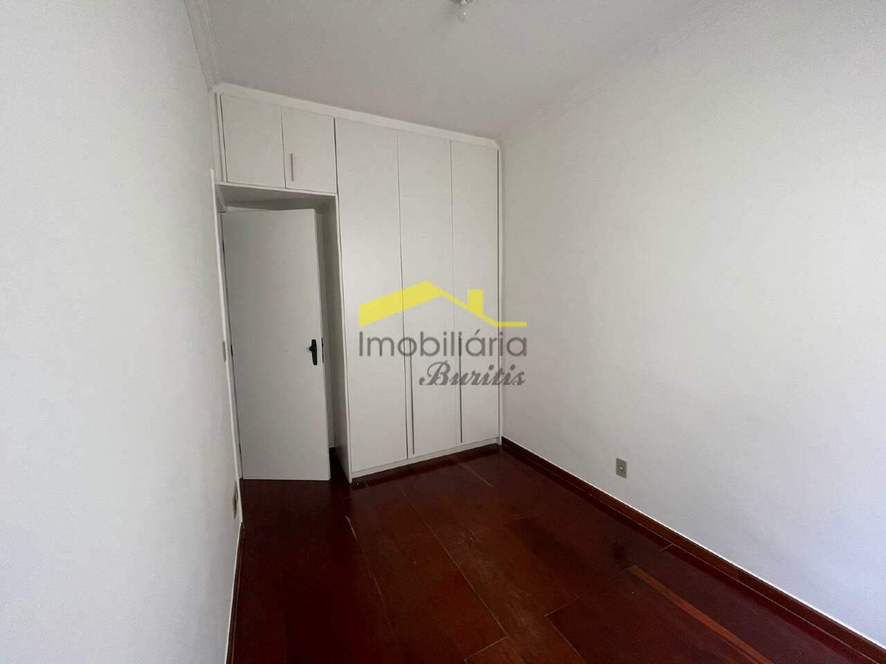 Apartamento à venda no Buritis: 