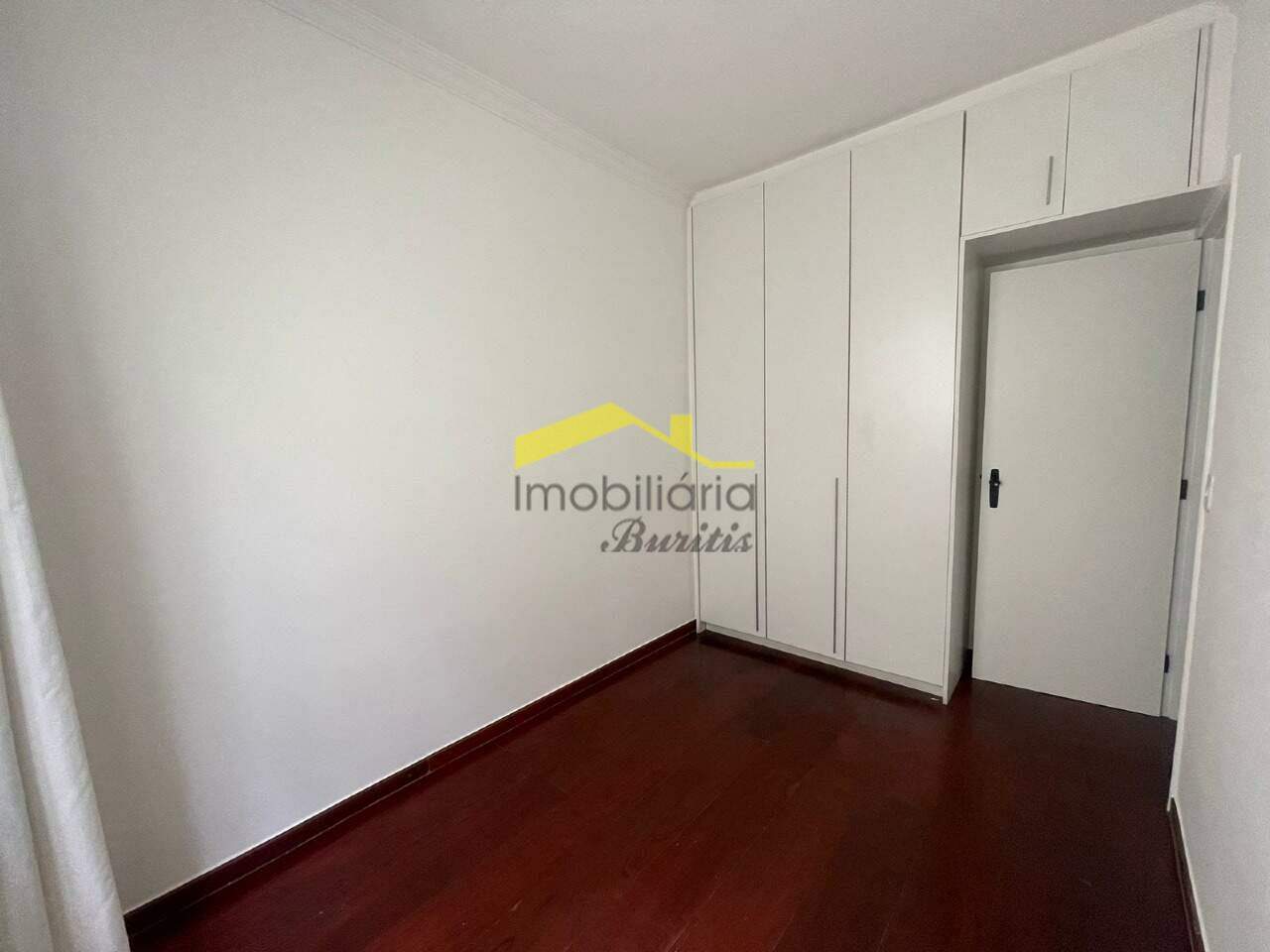 Apartamento à venda no Buritis: 