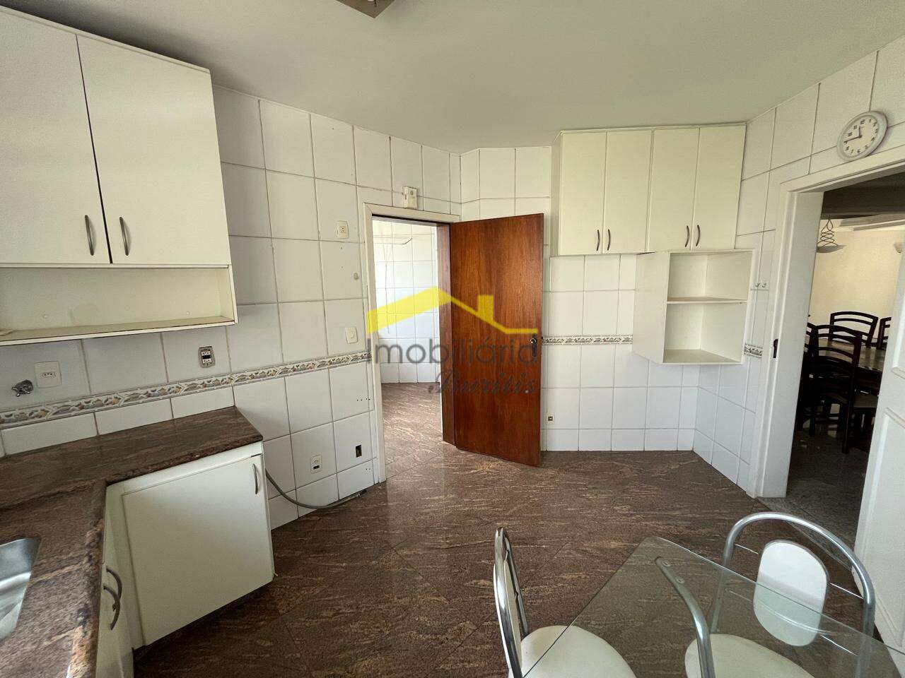 Cobertura à venda no Buritis: 