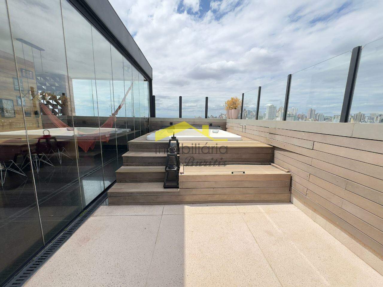 Cobertura à venda no Buritis: 