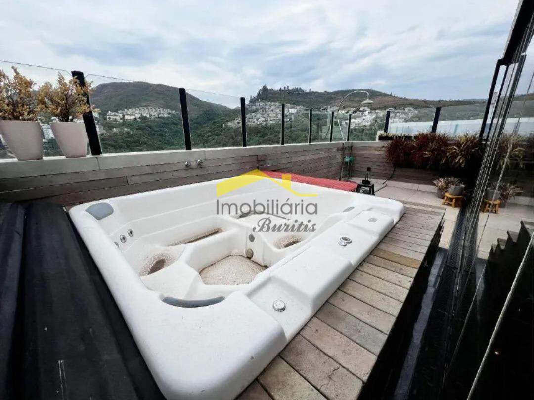 Cobertura à venda no Buritis: 